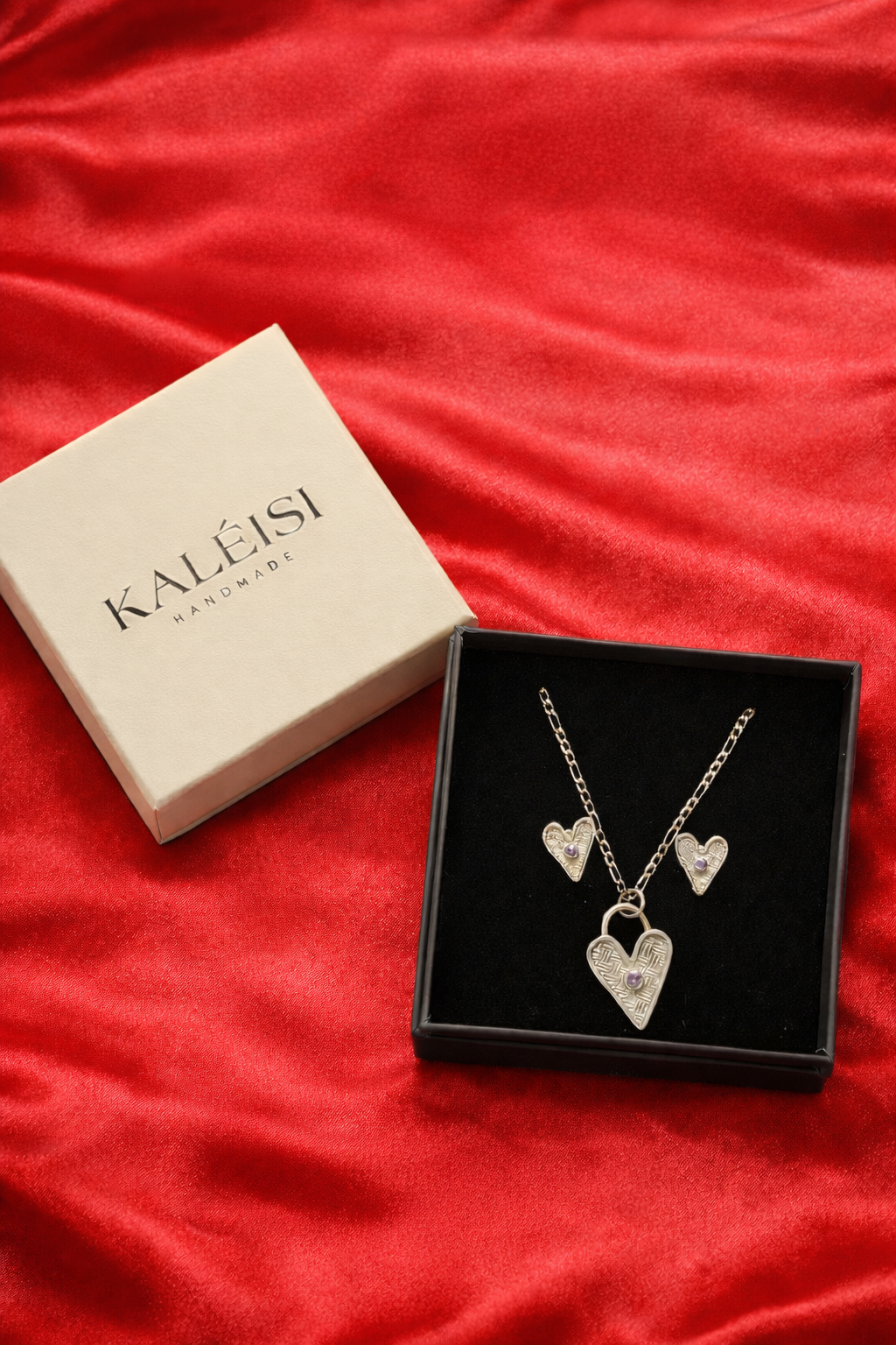 ვერცხლის ხელნაკეთი ყელსაბამი